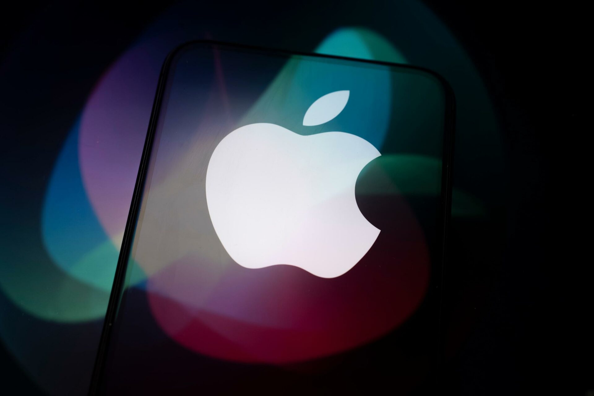 Apple Yeni Siri'yi Yine Erteledi: Beklenen Özellikler Gecikecek