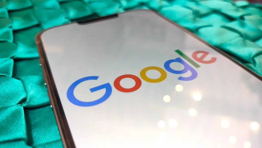 Google, Eski iOS Sürümlerini Hedef Alan ve Muhtemelen ABD Hükümeti Tarafından Geliştirilen Bir Siber Tehdit Tespit Etti