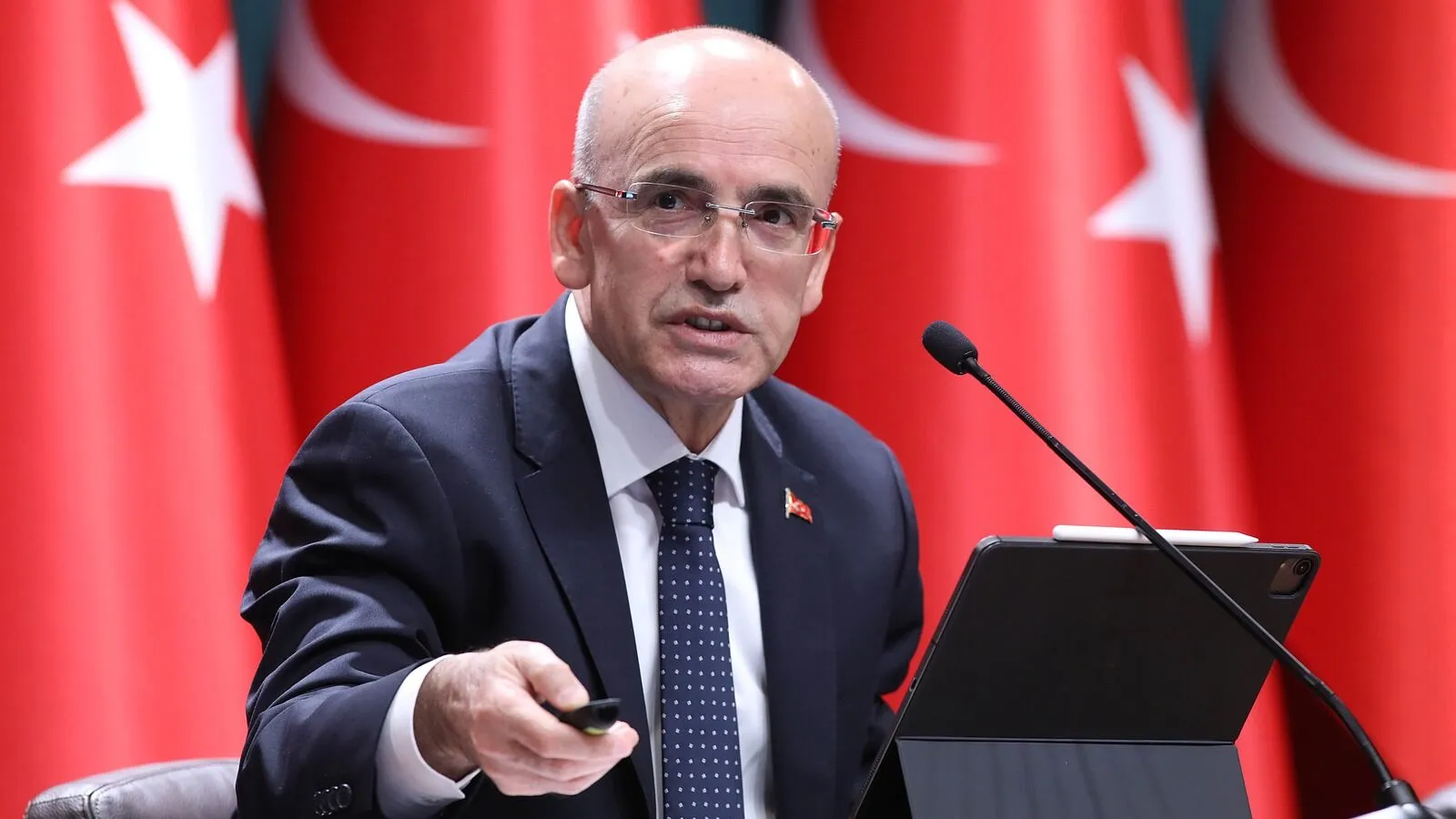 Şimşek: 2026'da Cari Açık Öngörülerin Üzerinde Gerçekleşebilir